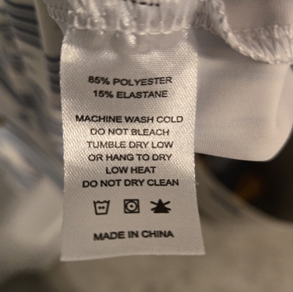 Smith & Quinn Men's Button Down Shirt - Picture 4 of 4